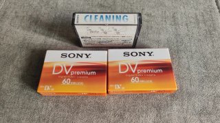 2 Cintas Mini DV + Cinta Limpiadora Sony