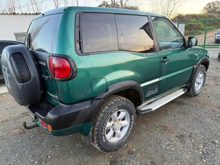 Nissan Terrano II 4x4 Verde
