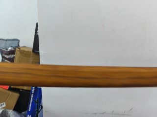 Bokken de madera con funda de cuero