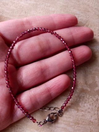 Pulsera de acero de granate