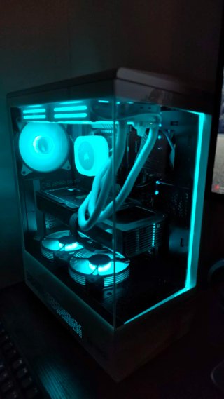 PC Gaming Blanco i7 13700K / RTX 5070 / 16GB DDR5