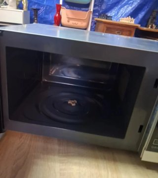 Microondas Sharp R-742(IN)W con Grill
