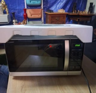 Microondas Sharp R-742(IN)W con Grill