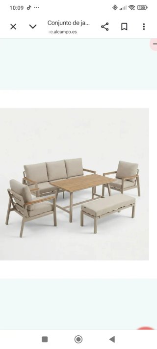 Conjunto de jardín beige y marrón