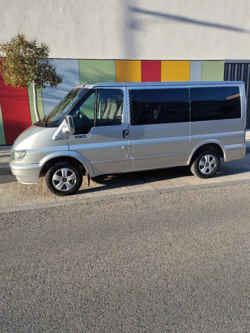 Ford Transit 2004 - foto 1