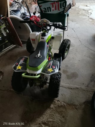 Quad Infantil Verde y Blanco