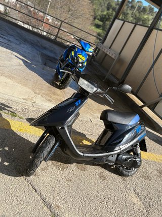 Yamaha Jog Scooter Negra