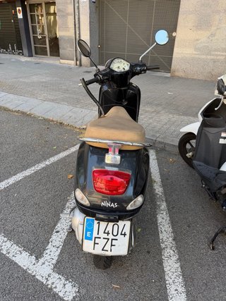 Vespa Piaggio 125 Negra 2008