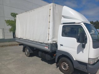 Nissan Cabstar 2001