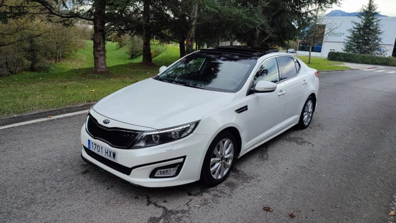 KIA Optima 2014 - foto 1