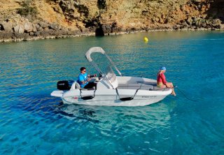 ALQUILER BARCO SIN LICENCIA  (Remus 450) 15CV