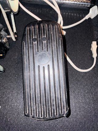 Máquina de coser Alfa Automática antigua