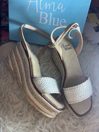 Cuñas Alma Blue Beige y Blanco