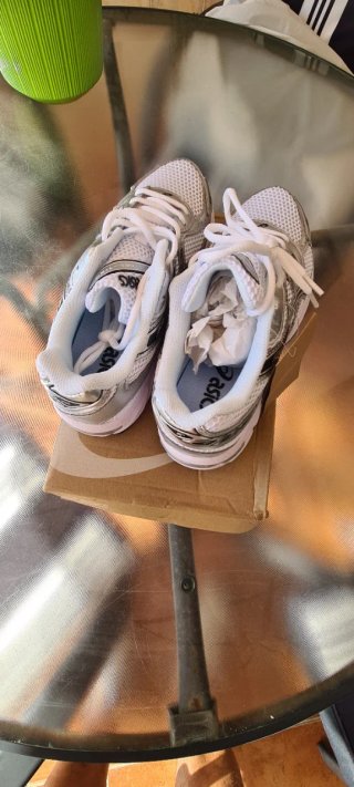 Zapatillas Asics gel Talla 40 Plata y Blanco