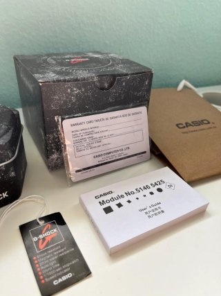 Reloj Casio G-Shock Negro y Plateado