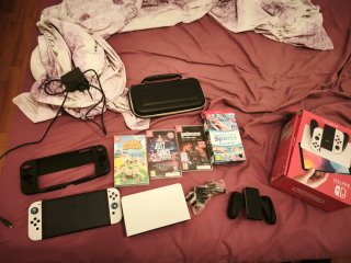 Nintendo Switch OLED Blanca y Negra