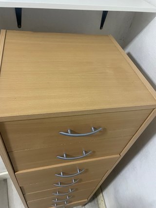 Cajonero de madera y metal precio negociable