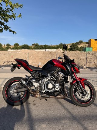 Kawasaki Z900 A2 2018 Roja y Negra