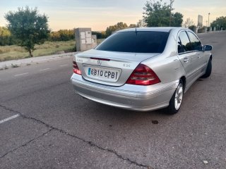 Mercedes-Benz Clase C 2003