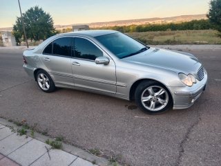 Mercedes-Benz Clase C 2003
