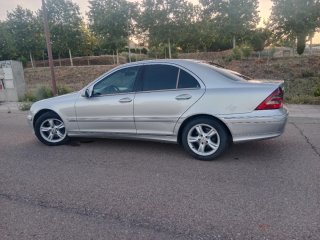 Mercedes-Benz Clase C 2003