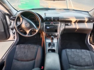 Mercedes-Benz Clase C 2003