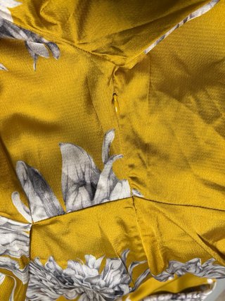 Vestido Sfera floral amarillo talla S