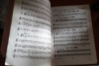 Método Graduado de Solfeo LAZ Libro I
