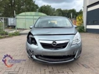 Astra J 5p para despiece (frontal) Opel