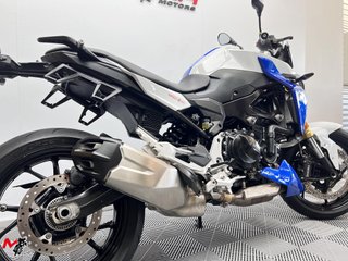 BMW F 900 R 2023 24708 kms.