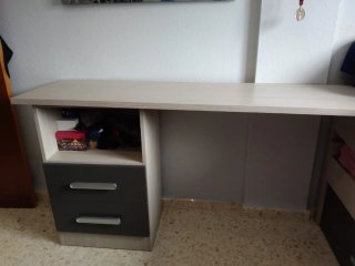 Cama nido de tela blanca
