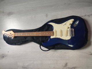 Guitarra Eléctrica Academy Azul