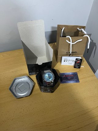 G-Shock Reloj Azul y Plateado