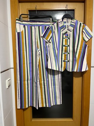 Conjunto rayas Multicolor T/M. Zara
