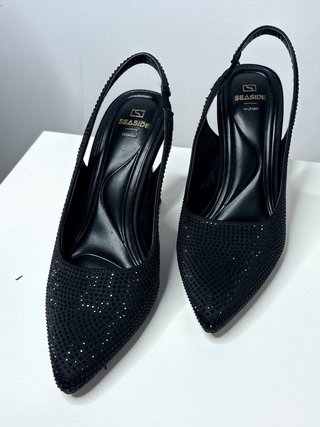 Zapatos de tacón negros Seaside con pedrería