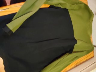 Sudadera Zara Verde y Negra