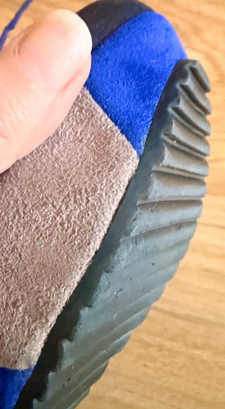 Zapatos de cuña Moschino negros , grises y azules