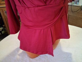 Elegante blusa roja manga larga