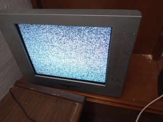 Televisores Samsung y Ansonic Antiguos