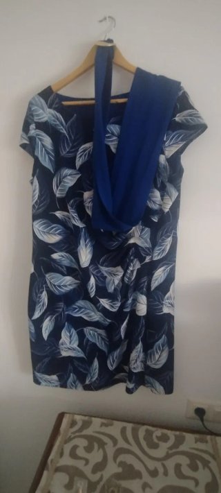 Vestido estampado hojas azul y blanco