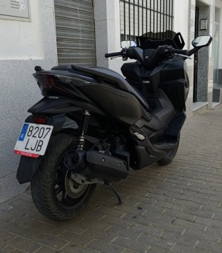HONDA FORZA DE 125 CC COLOR NEGRO