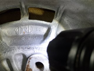 Llanta Aluminio Mazda