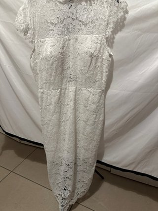 Vestito bianco in pizzo