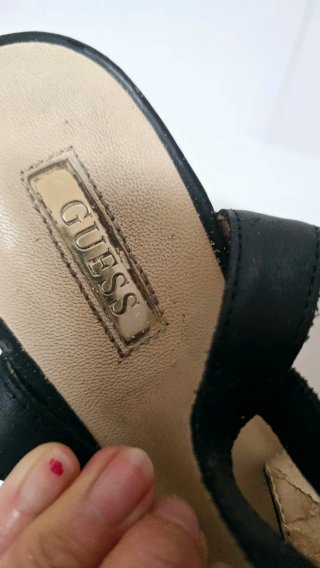 Sandalias cuña Guess Talla 38
