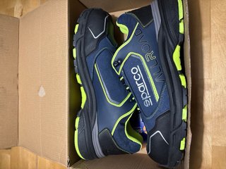 Zapatos de seguridad Sparco Sochi azul/verde