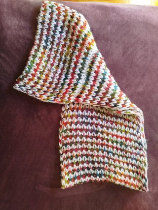 Bufanda cerrada tejida a mano multicolor
