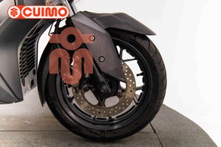 YAMAHA XMAX 300