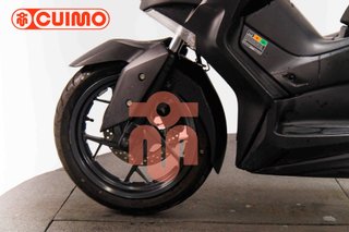 YAMAHA XMAX 300