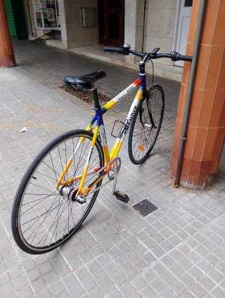Bicicleta de carretera MENDIS