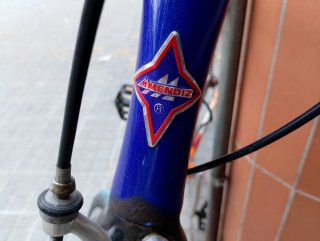 Bicicleta de carretera MENDIS